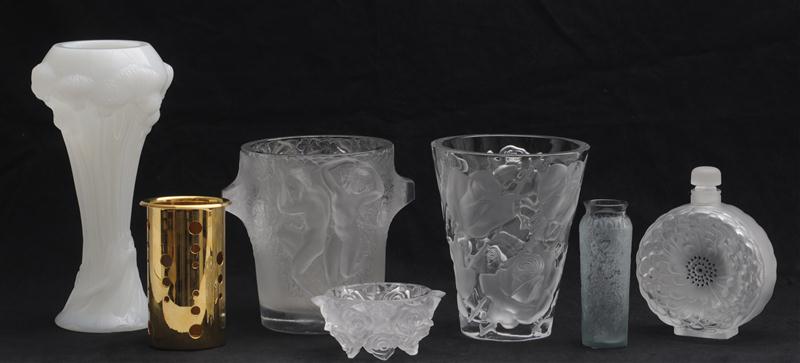 SIX LALIQUE MOLDED GLASS ARTICLES