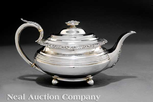 A George III Sterling Silver Teapot 13e4c7