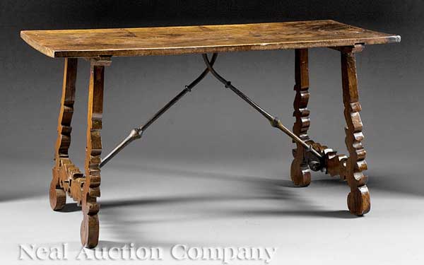 A Spanish Carved Walnut Table 18th 19th 13e56b