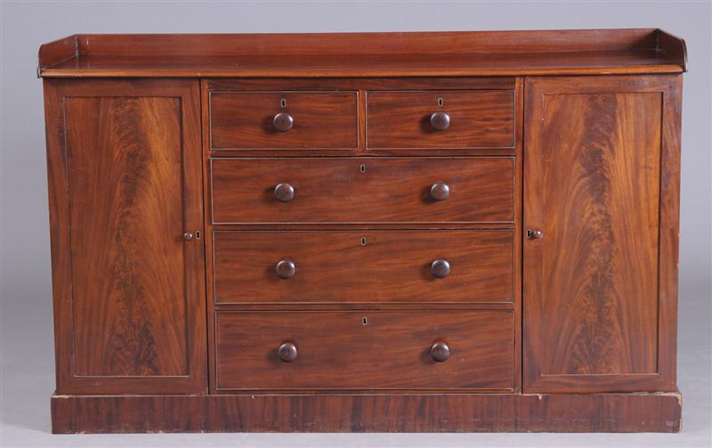 GEORGE IV DRESSING CABINET The 140db2