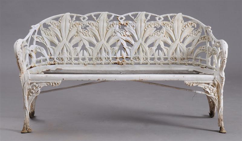 VICTORIAN WHITE PAINTED CAST IRON 140dcd