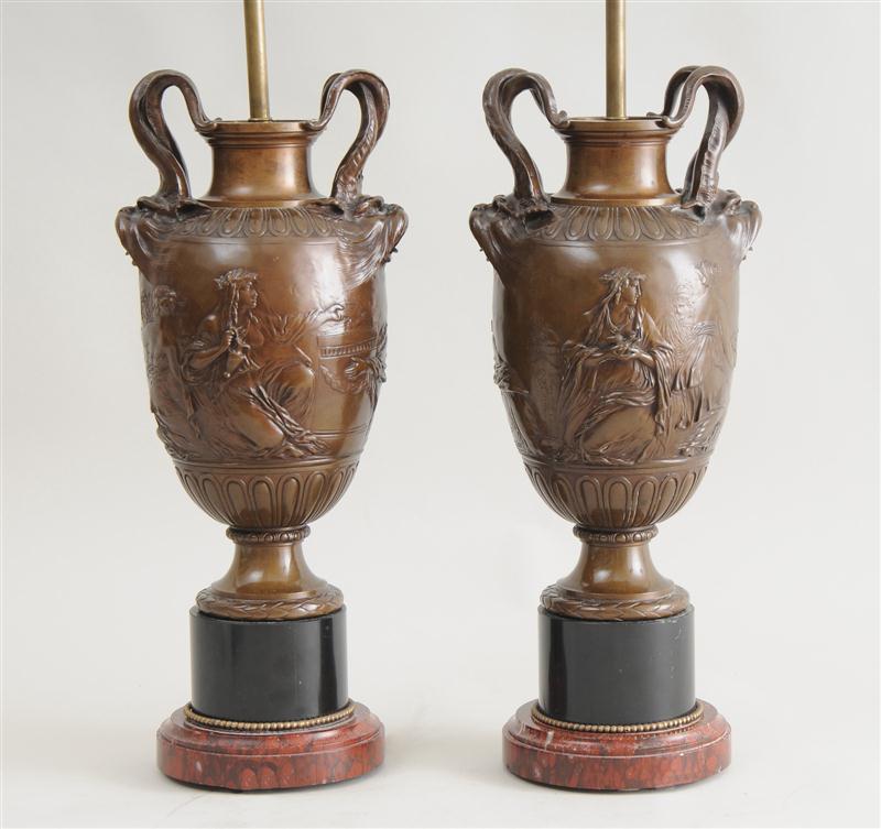 PAIR OF FRENCH BRONZE URNS ON MARBLE 140de9