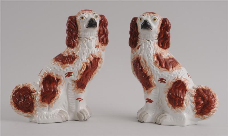 PAIR OF STAFFORDSHIRE SPANIELS 140ea3