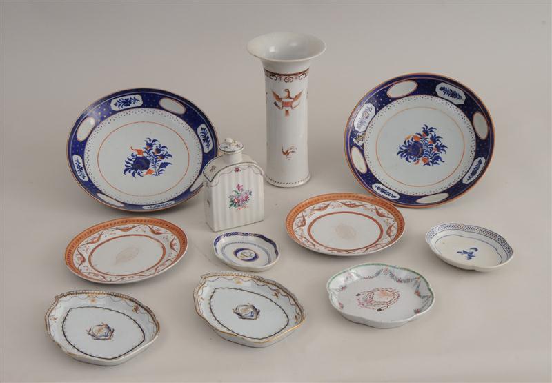CHINESE PORCELAIN TABLE ARTICLES