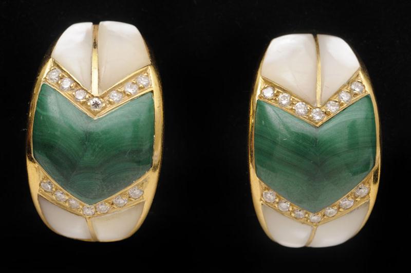 PAIR OF 18K GOLD MALACHITE MOTHER OF PEARL 1410af