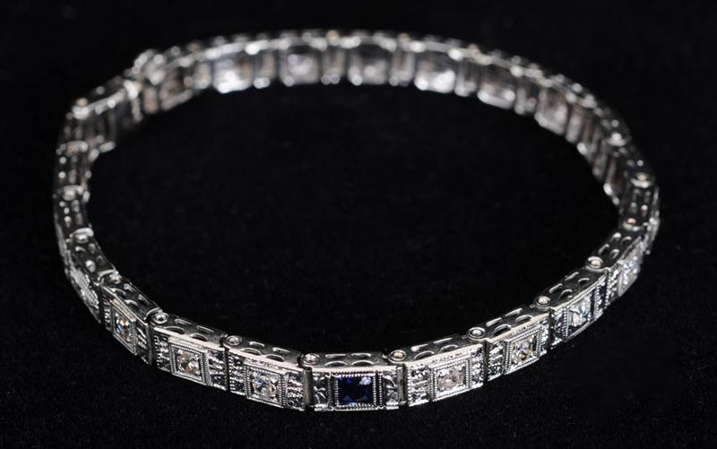 ART DECO 18K WHITE GOLD AND DIAMOND 1410cd