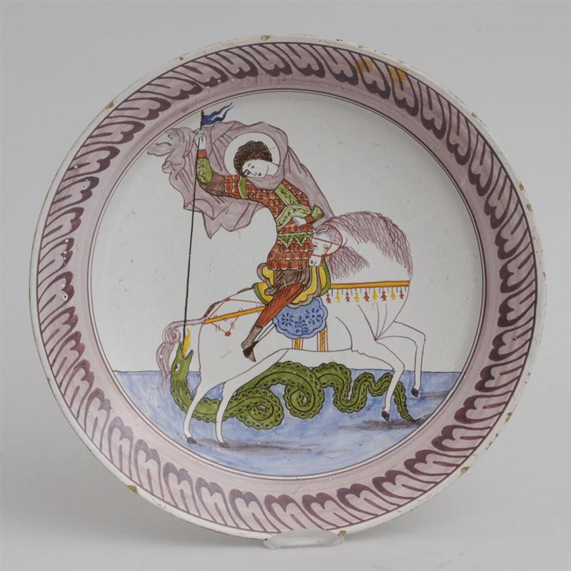 TIN GLAZED EARTHENWARE FOOTED CHARGER
