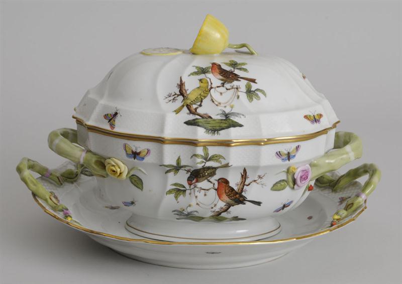 HEREND PORCELAIN TUREEN COVER AND 14115a