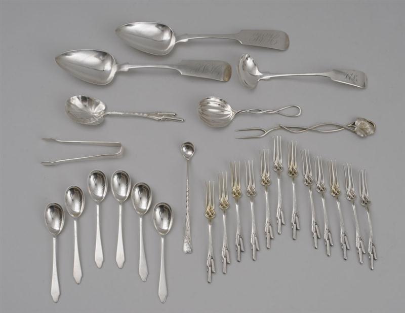 SET OF TWELVE DURGIN SILVER OYSTER 141181