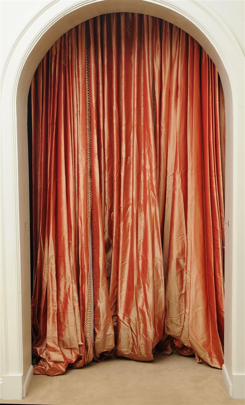 SET OF SALMON TAFFETA CURTAINS 1412bb