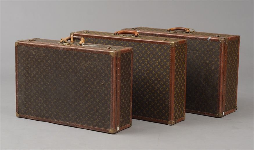 THREE LOUIS VUITTON SUITCASES Largest