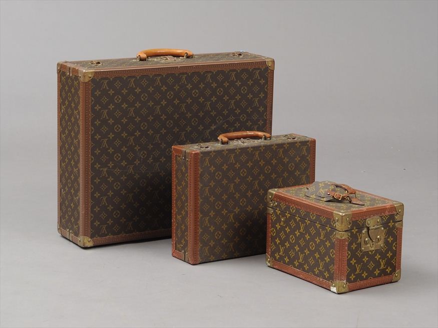 TWO LOUIS VUITTON SUITCASES AND 141676