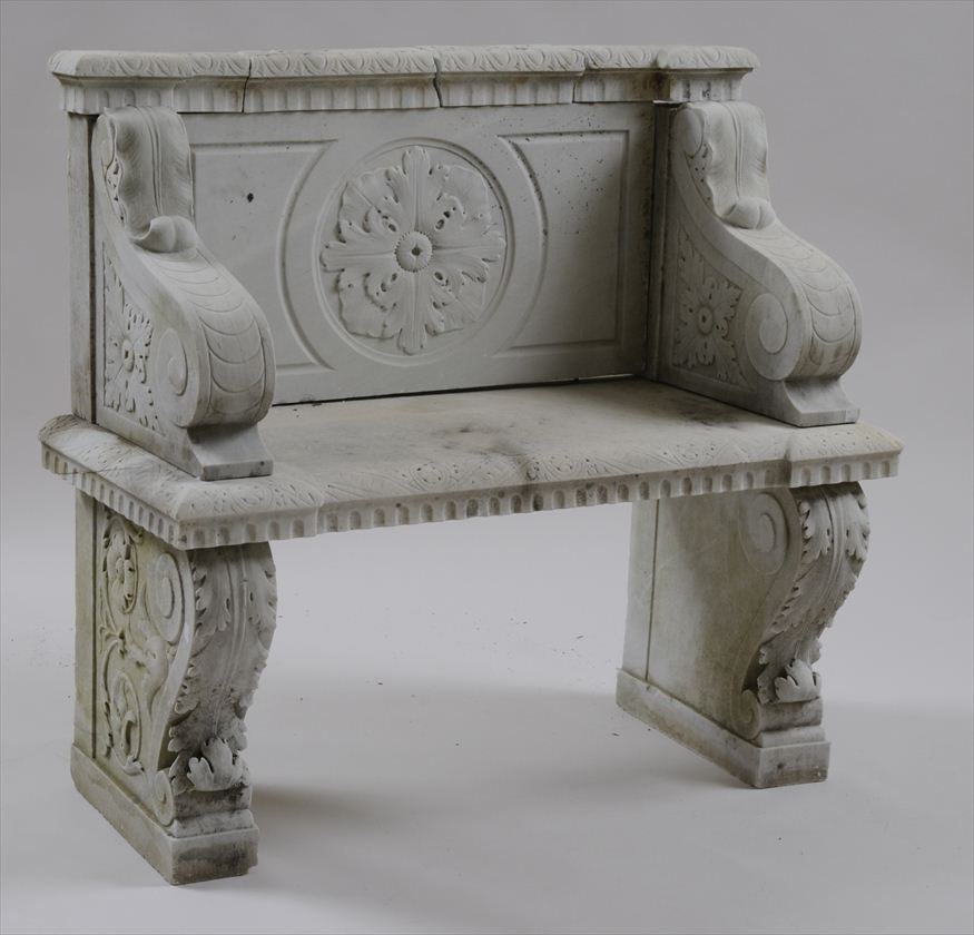 ITALIAN RENAISSANCE STYLE CARVED