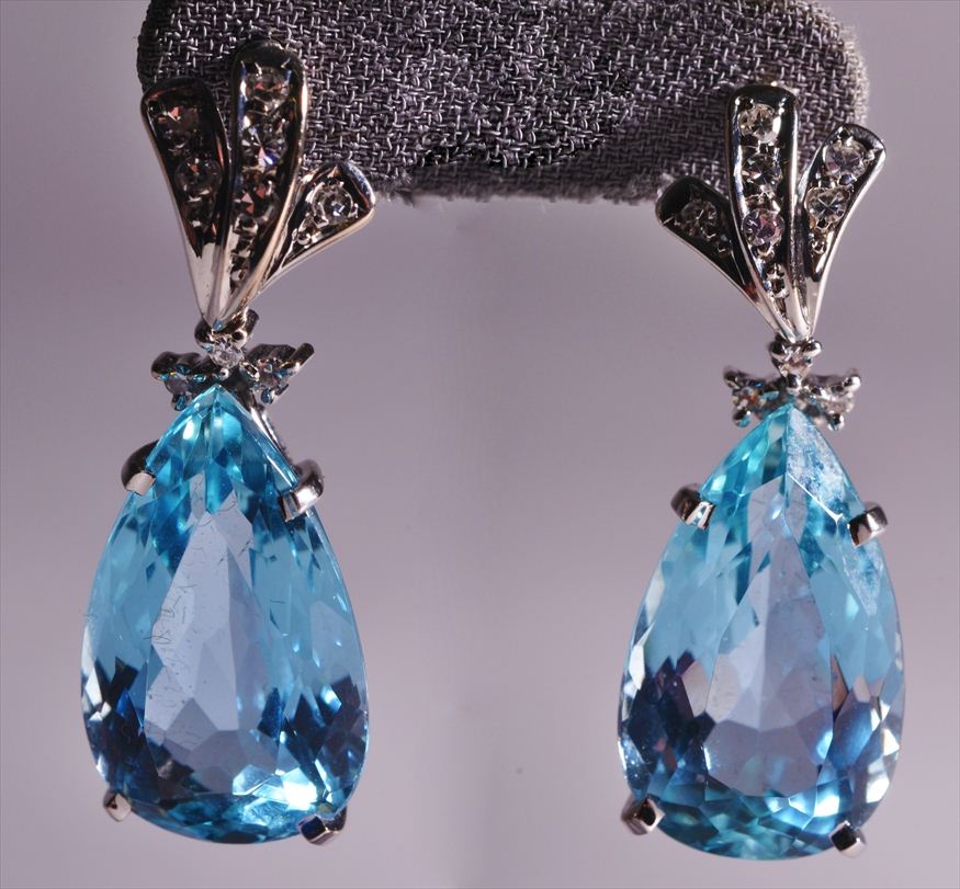 PAIR OF WHITE GOLD AQUAMARINE AND 1416bd