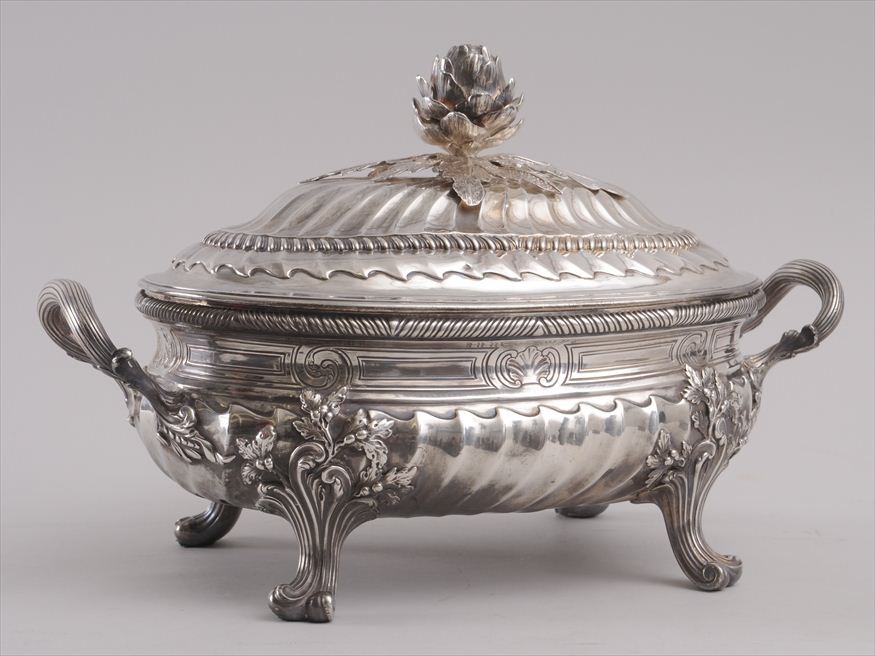 GEORGE III SILVER SOUP TUREEN AND