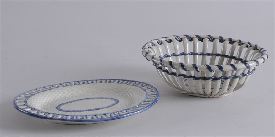 ENGLISH PEARLWARE BASKET AND STAND 14183c