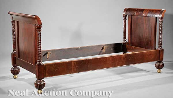 An American Classical Carved Mahogany 14186c