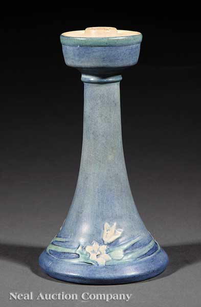A Newcomb College Art Pottery Matte 1418be