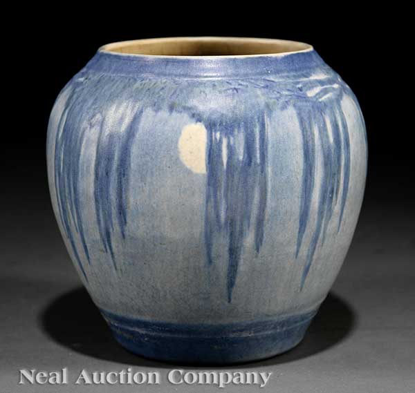 A Newcomb College Art Pottery Matte 1418c0