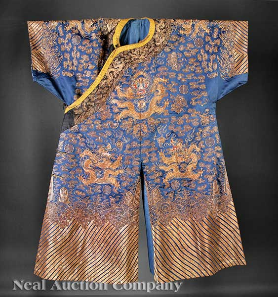 A Chinese Embroidered Blue Silk 141a47