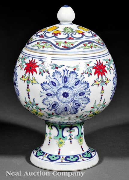 A Chinese Wucai Porcelain Stem 141a66