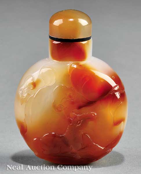 A Chinese Agate Snuff Bottle well 141a71