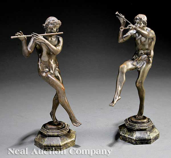 A Pair of Continental Bronze Figures 141ab5