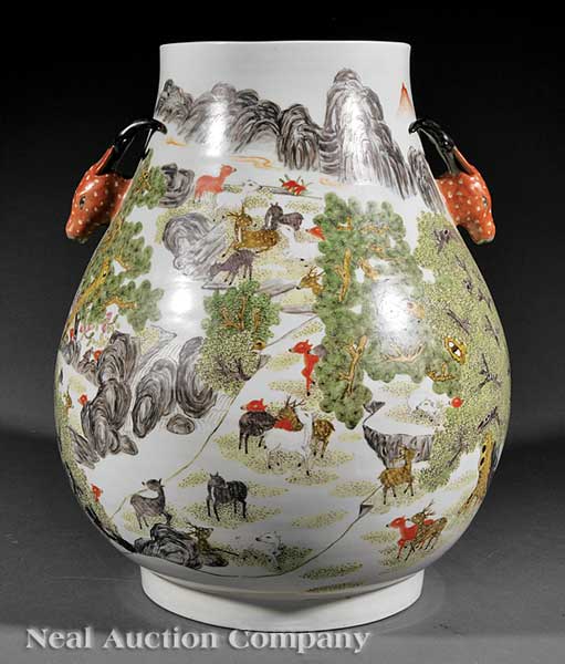 A Large Chinese Porcelain Hundred 141c5a