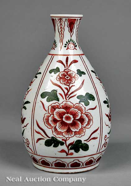 A Japanese Ko-Imari Pear Form Bottle