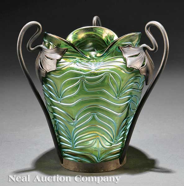 A Continental Iridescent Art Glass 1420c5