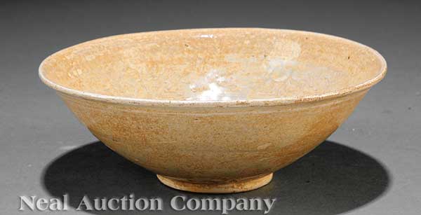 A Chinese Glazed Pottery Bowl Song 1420ed
