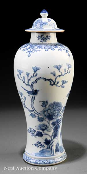 A Chinese Blue and White Porcelain Covered