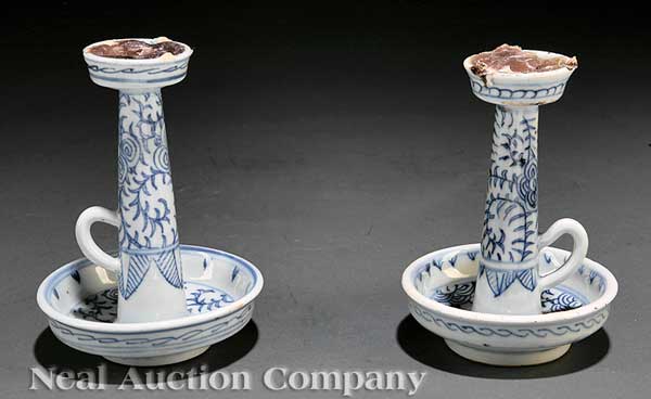 A Pair of Chinese Blue and White Porcelain