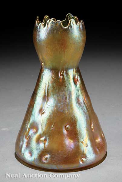 A Loetz Astartig Iridescent Glass 142177