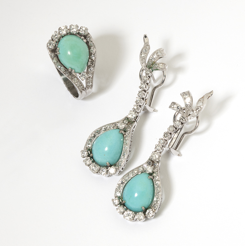 A set of turquoise diamond and