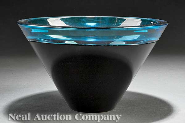 A Sasaki Art Glass Bowl deep cobalt