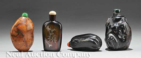 A Group of Four Chinese Snuff Bottles 1400f8