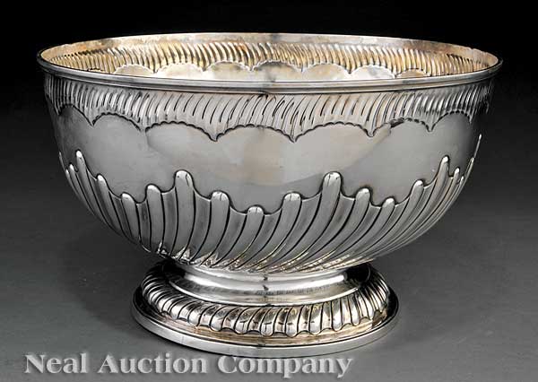 A Fine Large English Sterling Silver 140401