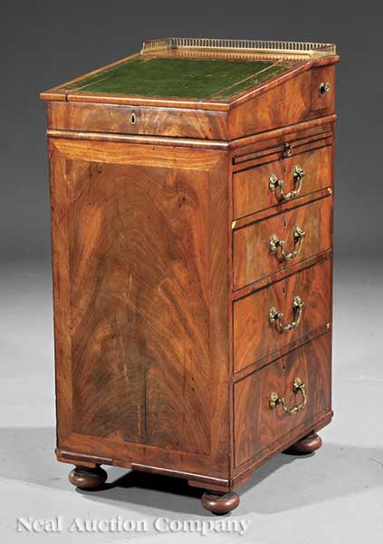 An English Regency Mahogany Davenport 14043e