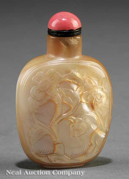 A Chinese Mother of Pearl Snuff 140460