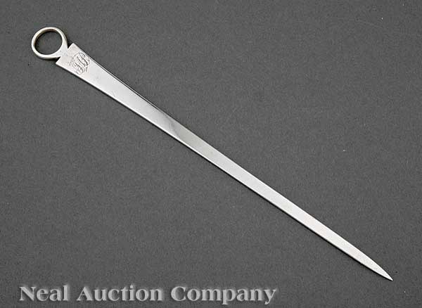 A George III Sterling Silver Meat 140537