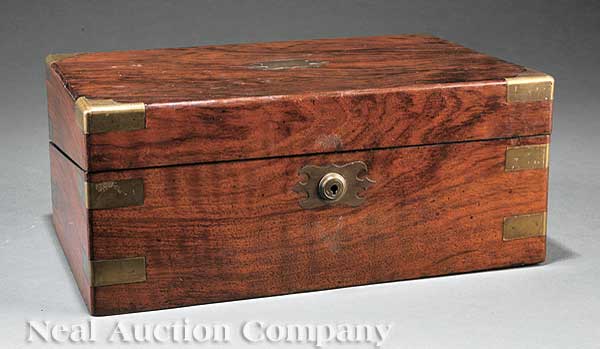 An Antique English Burl Walnut 1407e3