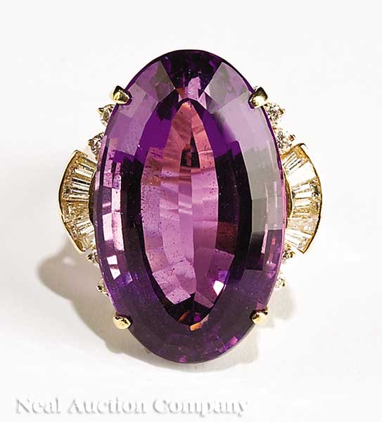 A 14 kt Yellow Gold Amethyst and 140986