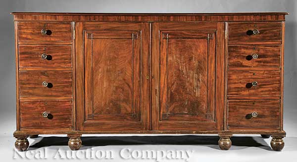 A Regency Carved Mahogany Linen 140994