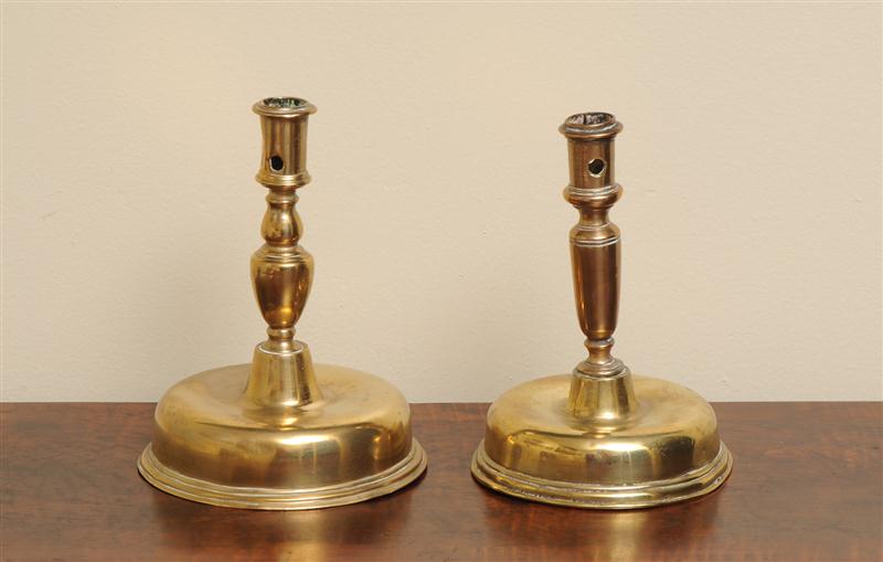 TWO SIMILAR BRASS CANDLESTICKS 140b22