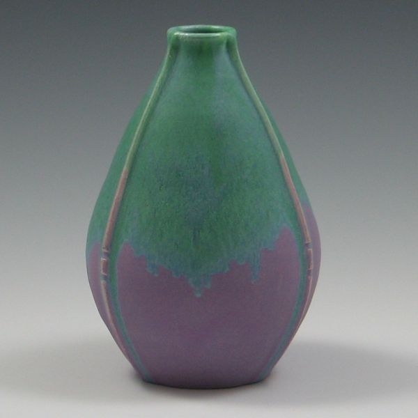 Door Tranquil Lines Vase in Teco 143b58