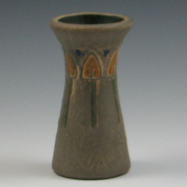 Roseville Mostique Vase marked 143bc9