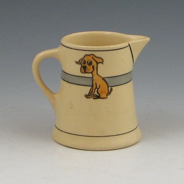 Roseville Juvenile dog pitcher  143d0b