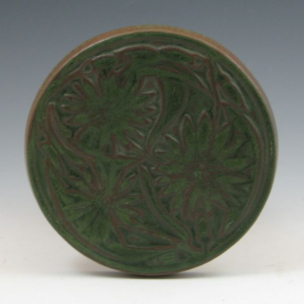 Pewabic matte green floral trivet  143de6