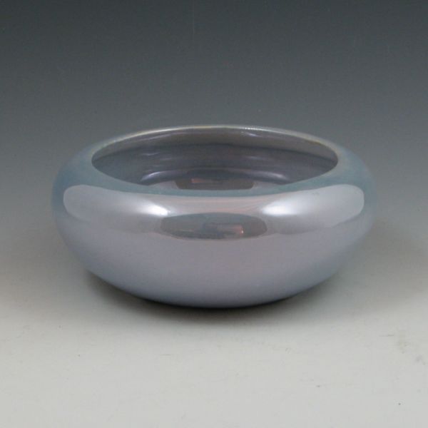 Weller Luster bowl in light blue.